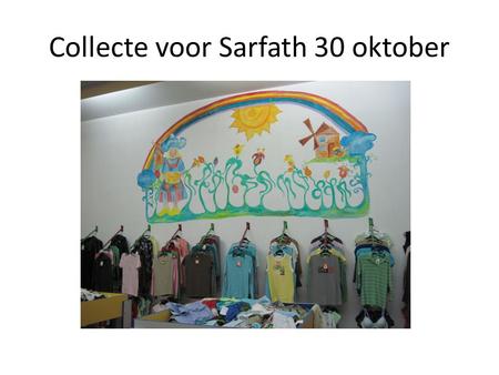 Collecte voor Sarfath 30 oktober. Volle vrachtwagens met diverse goederen komen aan bij de loods.