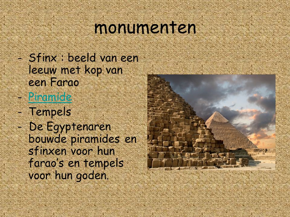 monumenten Sfinx : beeld van een leeuw met kop van een Farao Piramide