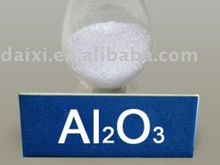 Aluminiumoxide, ook bekend onder de naam aluinaarde of alumina is een chemische stof met de formule Al2O3, een verbinding van aluminium en zuurstof. Aluminiumoxide.