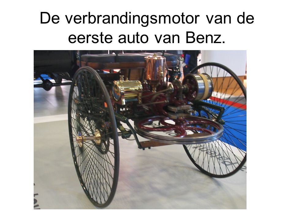 De verbrandingsmotor van de eerste auto van Benz.
