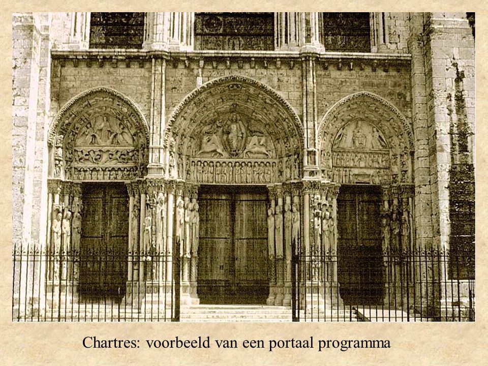 Chartres: voorbeeld van een portaal programma