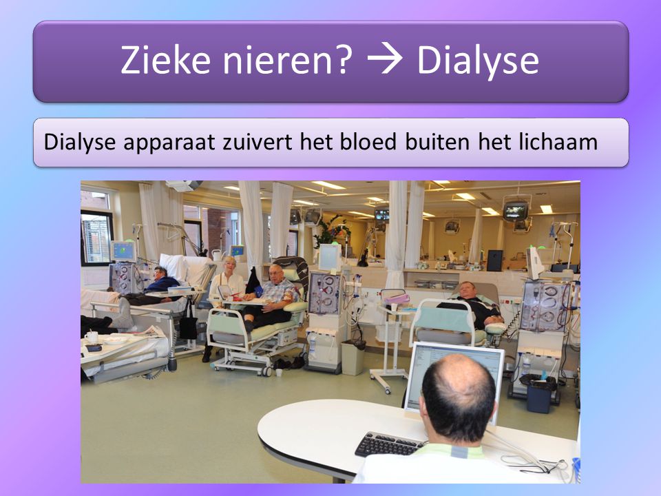 Zieke nieren  Dialyse Dialyse apparaat zuivert het bloed buiten het lichaam